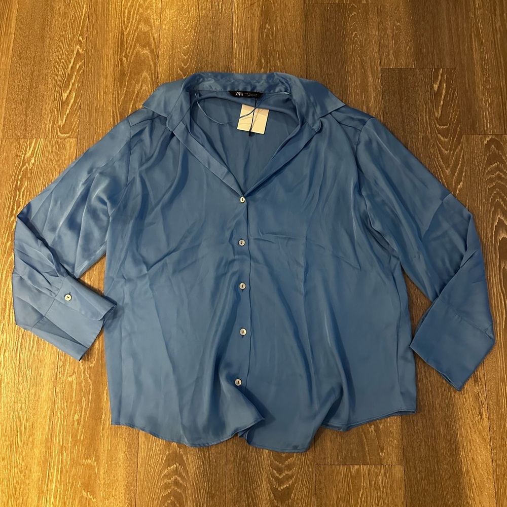 NWT Zara Satin Button Up - Picture 2 of 3